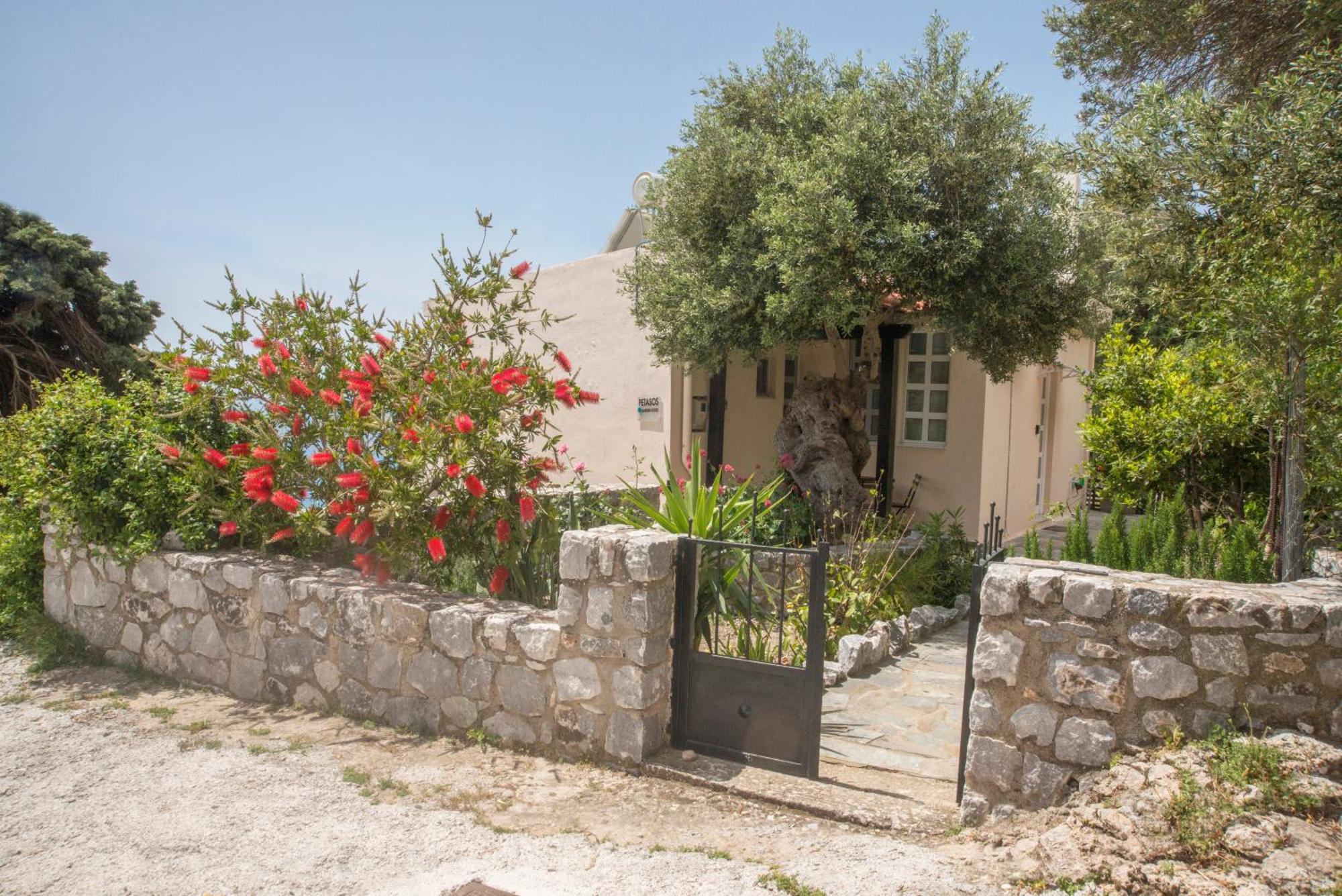 Вилла Petasos House - Garden - Sea View Sellia  Экстерьер фото